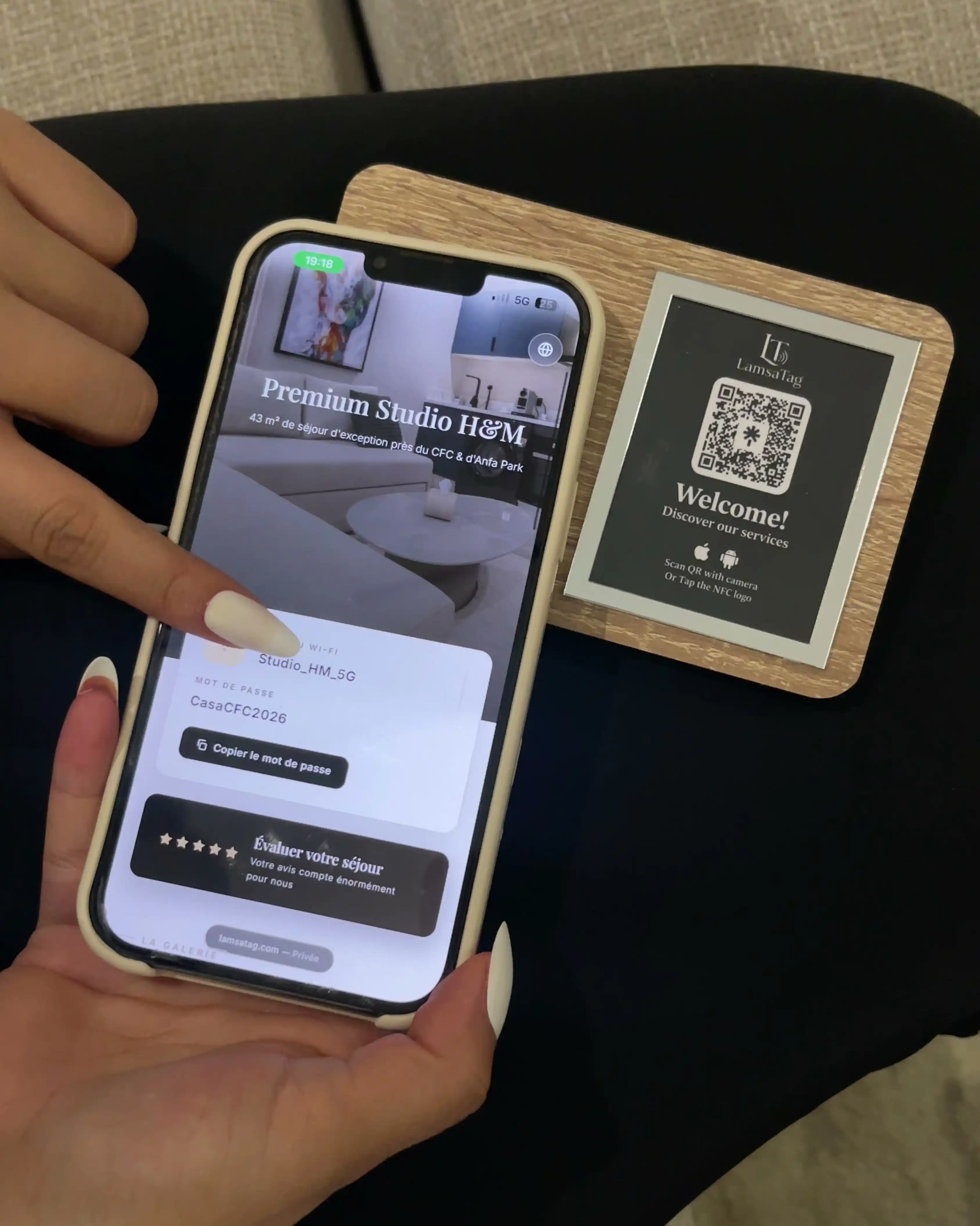 Interface digitale LamsaTag — hub connecté pour hôtel et restaurant